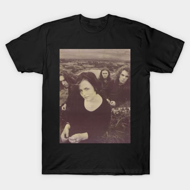 The Cranberries / 1989 T-Shirt by DirtyChais